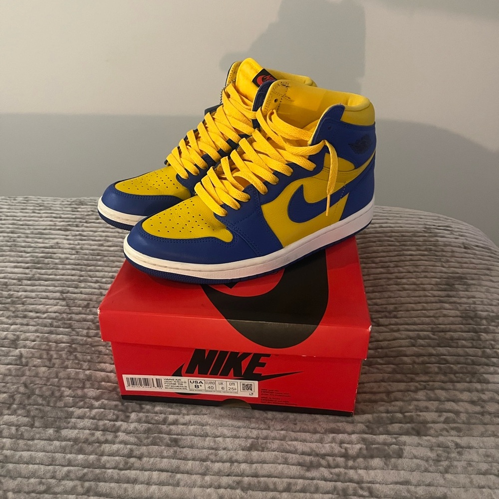 WMNS Air Jordan Retro 1 High OG ‘Reverse Laney’